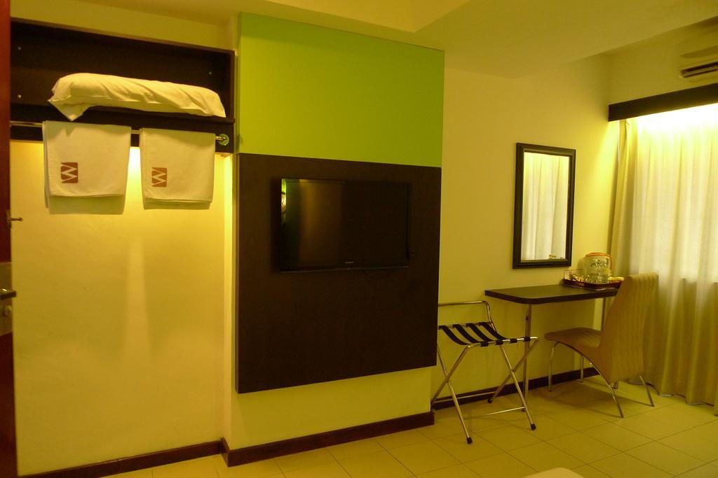 Meldrum Hotel Johor Bahru Ngoại thất bức ảnh