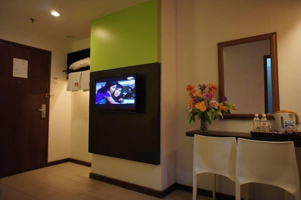 Meldrum Hotel Johor Bahru Ngoại thất bức ảnh
